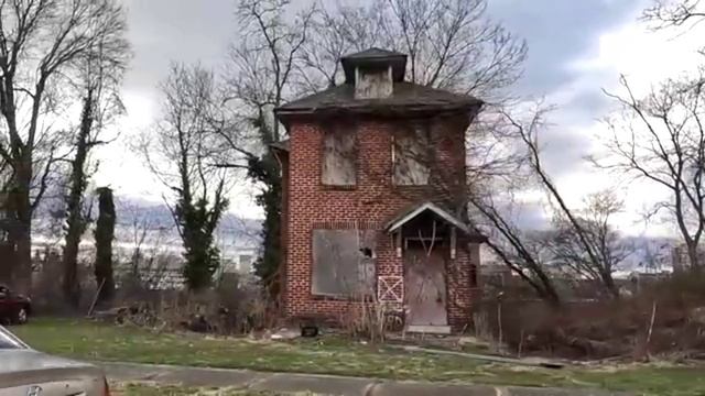 Большая помойка маскирующаяся под страну смотреть онлайн