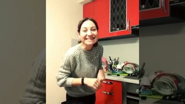 Лайфхак #1. Для девчат. Как быстро избавиться от неприятного запаха изо рта. смотреть онлайн