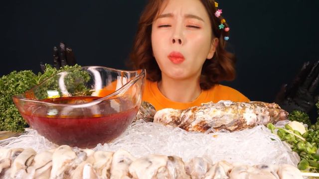 [Mukbang ASMR] 역대급! 싱싱한 생굴🦪Spicy Raw Oyster Seafood Eatingshow Realsound Ssoyoung