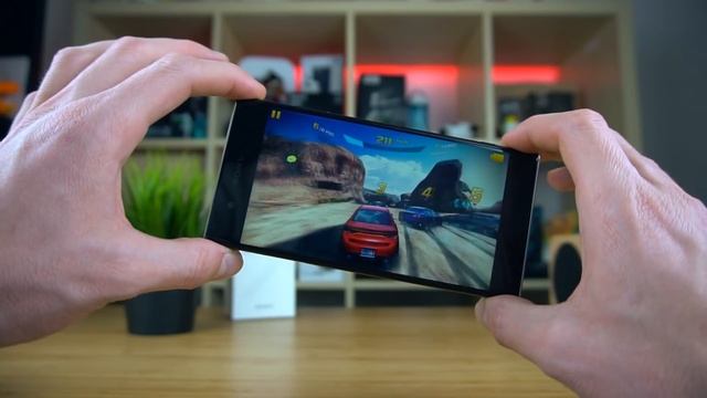 RECENSIONE Sony Xperia XA1 Plus: un cuore diviso a metà смотреть онлайн