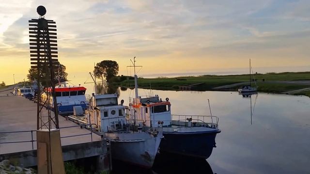 9.08. 2017 Муствеэ. Погода для рыбалки! Ловим, коптим,жарим окуней..)) Поступил новый товар!!! смотреть онлайн