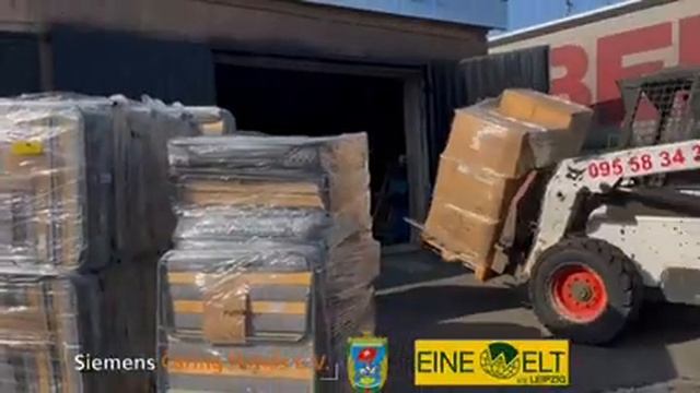 благодійним фонд Eine Welt e V Leipzig, Siemens Caring Hands та співробітниками Siemens AG Deutsch смотреть онлайн