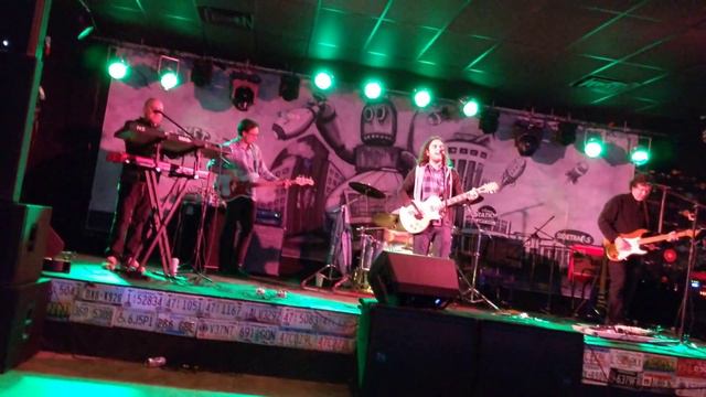 Dave Anderson and Friends (Ft. Rob Aldridge) - Raspberry Beret смотреть онлайн