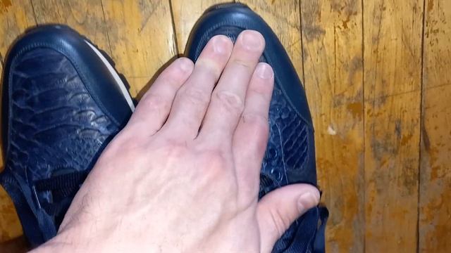 Получил наикрутейшие кроссовки от Дамира Хасянова смотреть онлайн