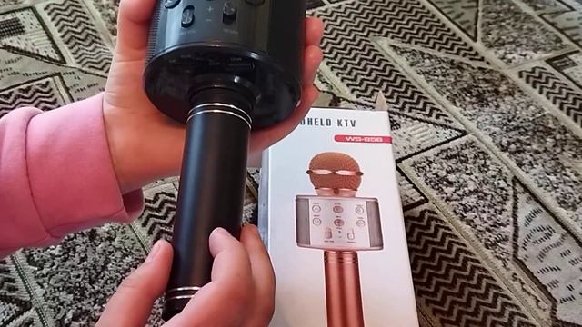 Мікрофон з динаміком Handheld KTV 70S Новий!!! смотреть онлайн