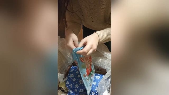 35. ТАЙНЫЙ САНТА. Как мы играли, подарки и эмоции девочек. смотреть онлайн