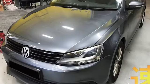 Volkswagen Jetta Fender And Door Damage смотреть онлайн