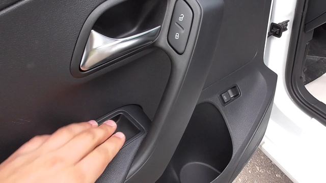 LADA VESTA vs VOLKSWAGEN POLO - сравнение, обзор, лучшая цена в городе, в наличии! смотреть онлайн