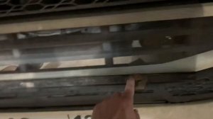 Volvo Fh4 потек радиатор, снимаем на ремонт.