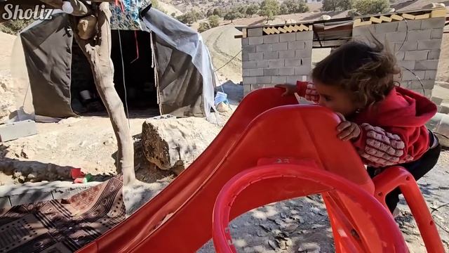 Nomadic Skills And Delights: Roof Reinforcement And Breakfast With Hamid From Sholiz