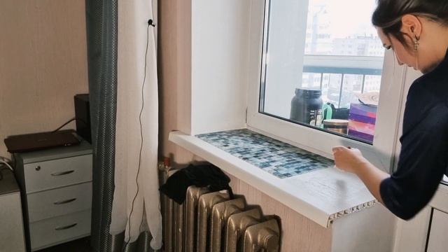 DIY. Переделка подоконника. Обновить старый подоконник мозайкой. Бюджетно и просто! смотреть онлайн