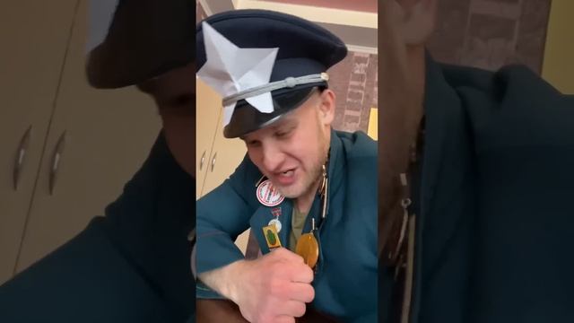 В ОКОПЕ (смешное видео, приколы, юмор, поржать, смех) смотреть онлайн