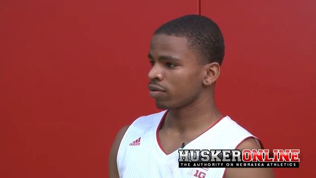 HOL HD: One-on-one with Thomas Allen смотреть онлайн