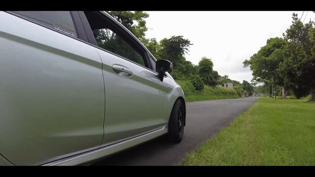 Ford Fiesta ST Turbo смотреть онлайн