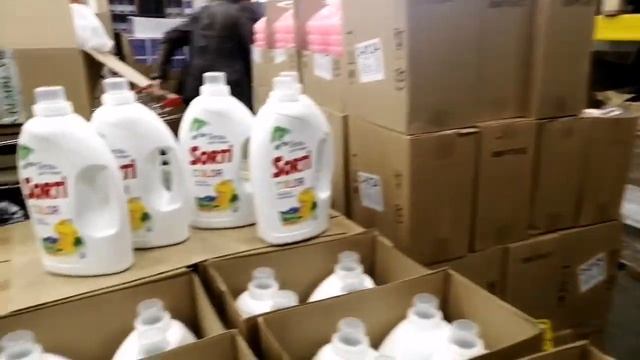 Гуляем по магазинам "Светофор" и "Мегаполис" смотреть онлайн
