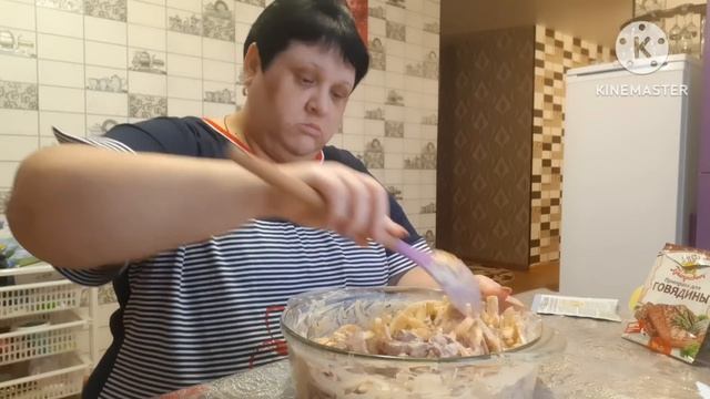 ЮРА КУПИЛ ПРОДУКТОВ на обед мясо ?с рисом. смотреть онлайн
