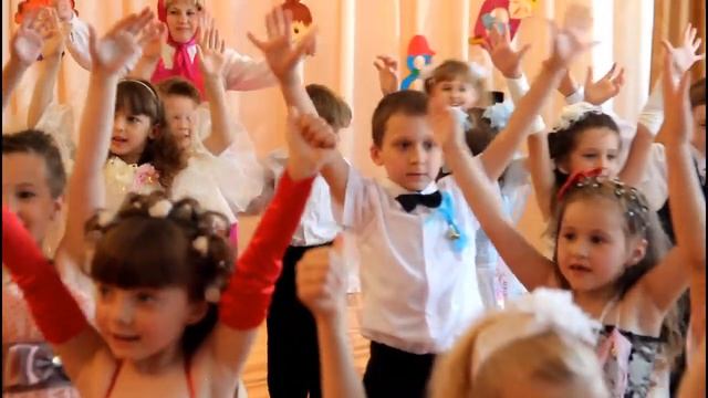 Выпускной - 2014 с Машей и Кляксой ДОУ №8 г. Шахтерск, Украина смотреть онлайн