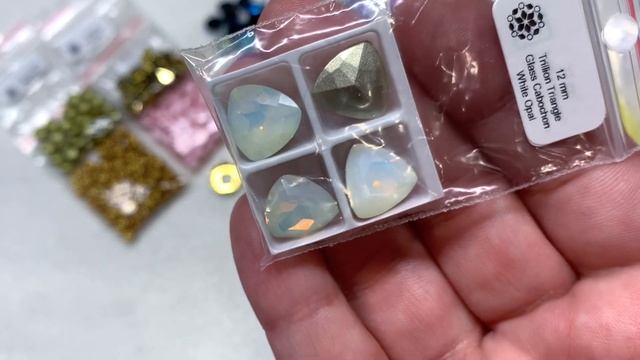 NEW! Beading School | Bead and Crystal Shopping Review смотреть онлайн