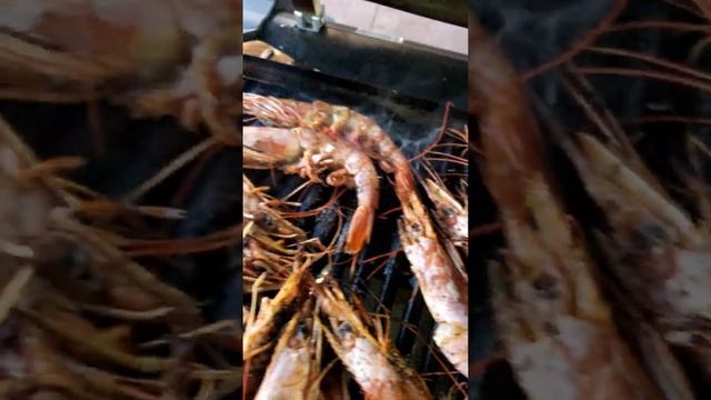 Любите креветки ? Ставь ?и птши что за сорт креветок ??? смотреть онлайн