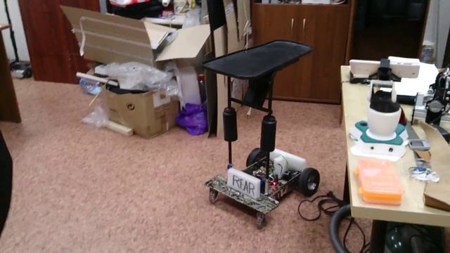 Робот официант + SelfieBot смотреть онлайн