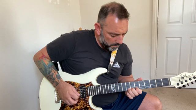 Chapman Cap10, Ibanez TS7 Tube Screamer cranked up a bit. Sounds ace in my room, or in my head? 🤔🤣 смотреть онлайн