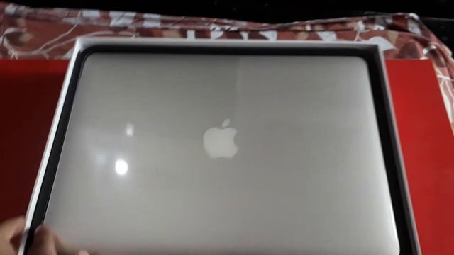 Apple MacBook Air 13 Inch Unboxing смотреть онлайн