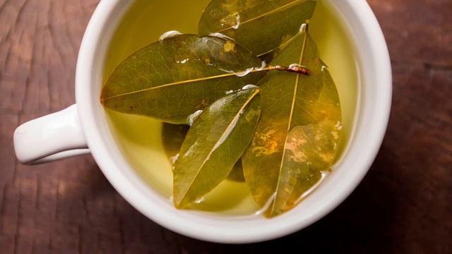 ЧАЙ, который бросает вызов смерти: лечит больше 99 БОЛЕЗНЕЙ.Рецепт лаврогово чая смотреть онлайн