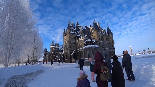 Зимний замок. Это в России. 2022