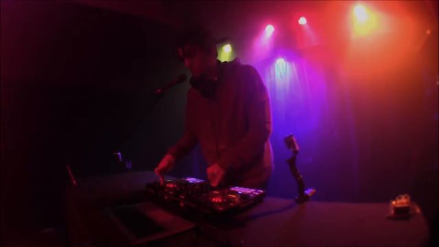 Tré Tompson Performance Video смотреть онлайн