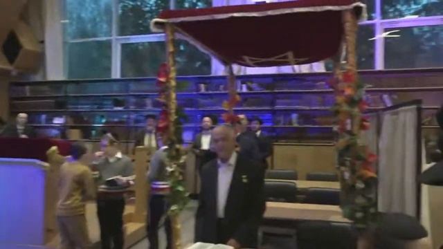 הכנסת ס"ת בית חב"ד סוקולניקי Бейт-Хабад «Сокольники» Внесение свиток торы смотреть онлайн