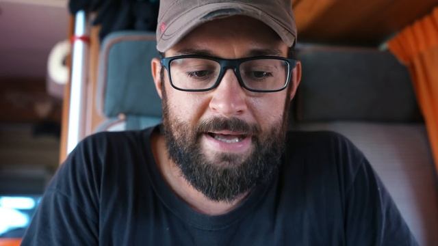 SONO STATO ATTACCATO DA UN LOCAL! смотреть онлайн