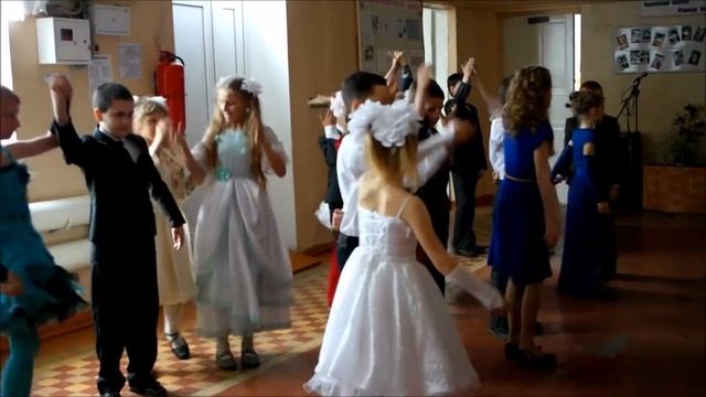 Выпускники начальной школы(Вальс) смотреть онлайн