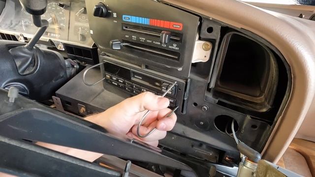 How To Install A Bluetooth Stereo - FORD ECONOLINE смотреть онлайн