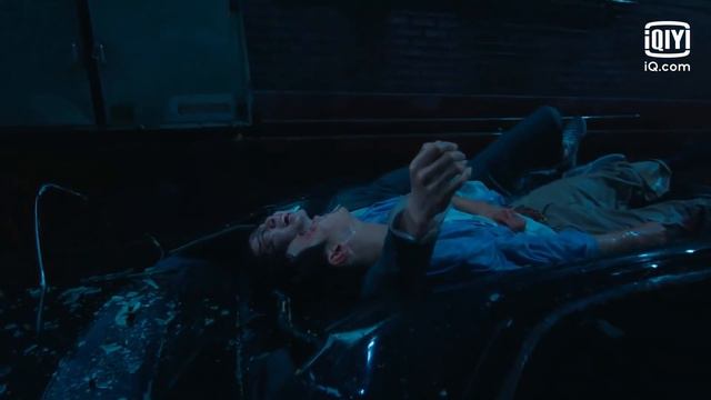 Helmet guy shows his face: "Nice to meet you, Ryu Su Yeol" | Bad and Crazy EP1 | iQiyi Original смотреть онлайн