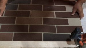 Снимаем фаску на термопанелях фрезером.