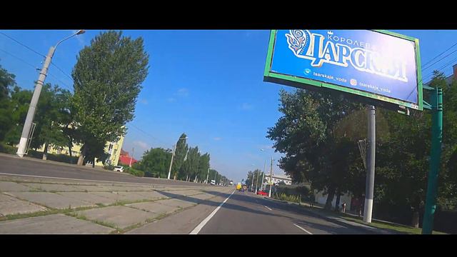 LUGANSK, DONBAS - Driving in Lugansk - Oboronnaya street смотреть онлайн