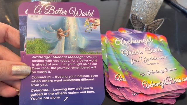 Archangel Oracle Cards For Goddesses-1st Edition-Close Up Review Plus Bonus Reading! смотреть онлайн