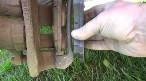 Замена передних тормозных колодок Grand Starex (replace front brake pads)