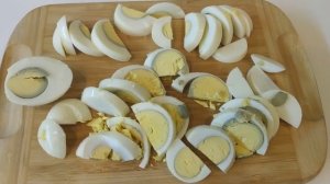 Салат из свиного сердца , маринованным луком и огурцами. Простой, сытный, вкусный рецепт.