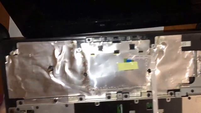 ASUS X52N разбор и попытка сброса пароля на bios смотреть онлайн