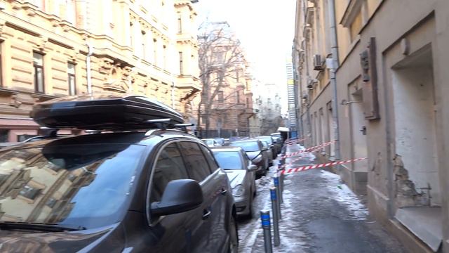 МОМ - вход в поликлинику (м. Библеотека им. Ленина) смотреть онлайн