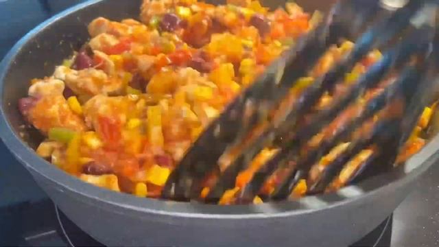 Быстро и ОЧЕНЬ Вкусно / Это те самые ТАКО по мексикански! / Вкусный обед для всей семьи смотреть онлайн