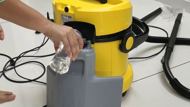 Cleaning Sofa at home with KARCHER SE 4001| Part 2 | Deep Clean | Fabric Sofa | Wet and Dry Vaccum смотреть онлайн