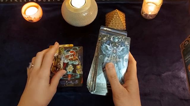 Таро Иллюминатов. Распаковка новой колоды карт Таро. Восторг!?❤ смотреть онлайн