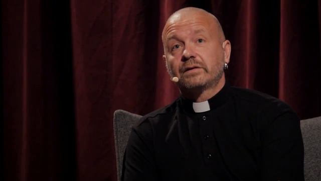 Hela Kakan – samtal med Kakan Hermansson смотреть онлайн