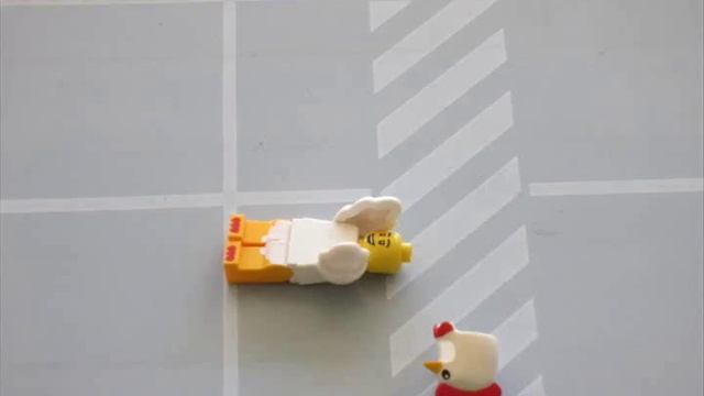 Lego Chicken Crossing Road смотреть онлайн