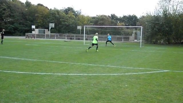 Morten Krog scorer på straffespark for Skivehus Skole смотреть онлайн