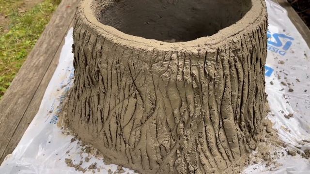 Уличный вазон «Пень» из цемента и бельевой корзины. Арт - бетон. Как это сделать? смотреть онлайн