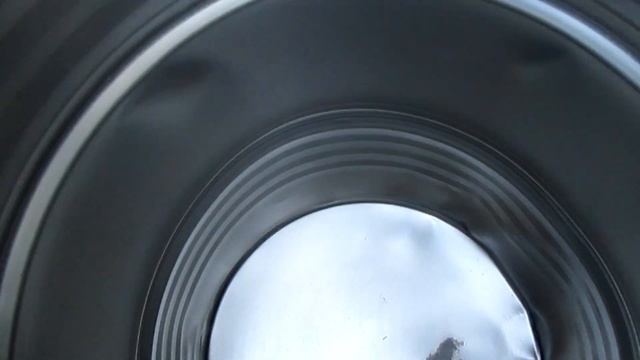 КАК ЛЕГКО ВЫРЕЗАТЬ КРЫШКУ 200 л. БОЧКИ смотреть онлайн