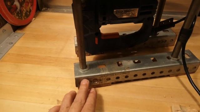 Лобзиковый станок из ручного электролобзика своими руками смотреть онлайн